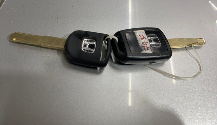 2016 Honda Jazz 1.2L I-VTEC SV, Petrol, Manual, 74,965 km, Key Close Up