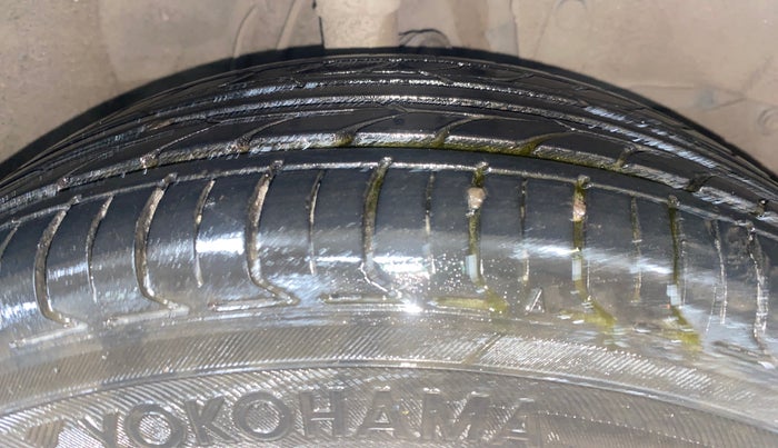 2016 Honda Jazz 1.2L I-VTEC SV, Petrol, Manual, 74,965 km, Right Front Tyre Tread