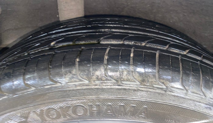 2016 Honda Jazz 1.2L I-VTEC SV, Petrol, Manual, 74,965 km, Right Rear Tyre Tread