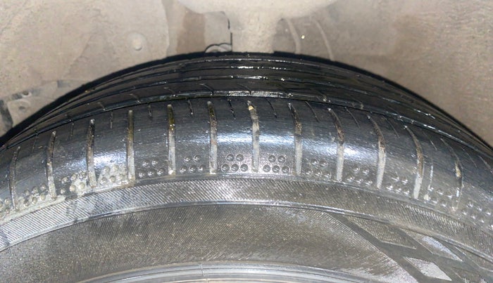 2016 Honda Jazz 1.2L I-VTEC SV, Petrol, Manual, 74,965 km, Left Front Tyre Tread