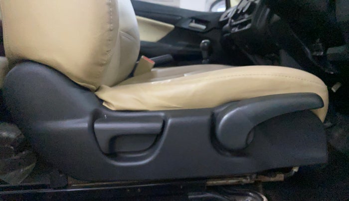 2016 Honda Jazz 1.2L I-VTEC SV, Petrol, Manual, 74,965 km, Driver Side Adjustment Panel