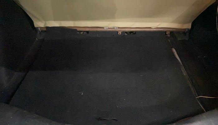 2016 Honda Jazz 1.2L I-VTEC SV, Petrol, Manual, 74,965 km, Boot Inside