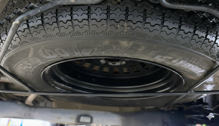 2020 Renault TRIBER RXL MT, Petrol, Manual, 9,069 km, Spare Tyre