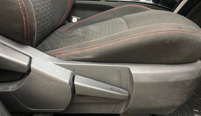 2023 Renault Kiger RXZ AMT, Petrol, Automatic, 24,498 km, Driver Side Adjustment Panel