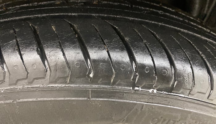 2023 Renault Kiger RXZ AMT, Petrol, Automatic, 24,498 km, Right Rear Tyre Tread