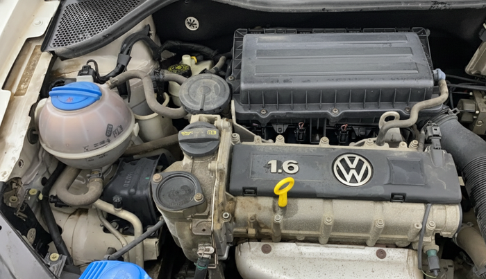 2016 Volkswagen Vento HIGHLINE 1.6 MPI, Petrol, Manual, 72,000 km, Engine View - Right