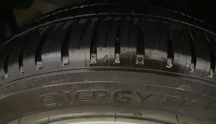 2015 Honda City 1.5L I-VTEC VX CVT, Petrol, Automatic, 1,37,136 km, Left Front Tyre Tread