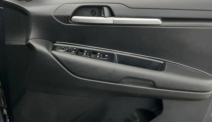 2021 KIA SONET HTK 1.2, Petrol, Manual, 19,297 km, Driver Side Door Panels Control