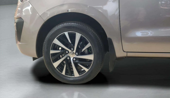 2021 Toyota Innova Crysta 2.4 ZX AT 7 STR, Diesel, Automatic, 55,802 km, Left Front Wheel