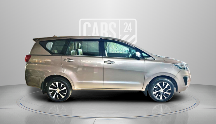 2021 Toyota Innova Crysta 2.4 ZX AT 7 STR, Diesel, Automatic, 55,802 km, Right Side View