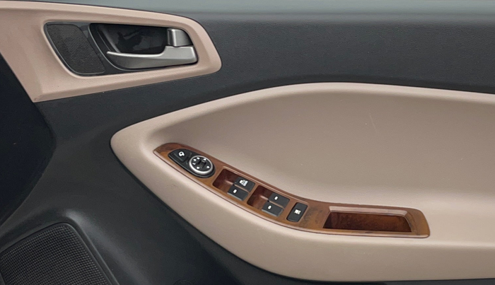 2017 Hyundai Elite i20 SPORTZ 1.2, Petrol, Manual, 63,020 km, Driver Side Door Panels Control