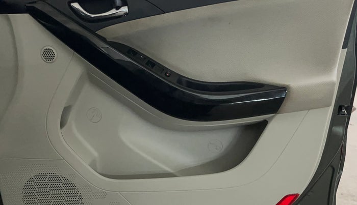 2020 Tata NEXON XZ PLUS PETROL, Petrol, Manual, 30,640 km, Driver Side Door Panels Control