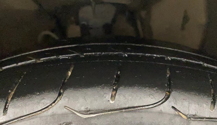 2019 Hyundai Elite i20 SPORTZ PLUS  1.2 CVT, Petrol, Automatic, 91,121 km, Right Front Tyre Tread