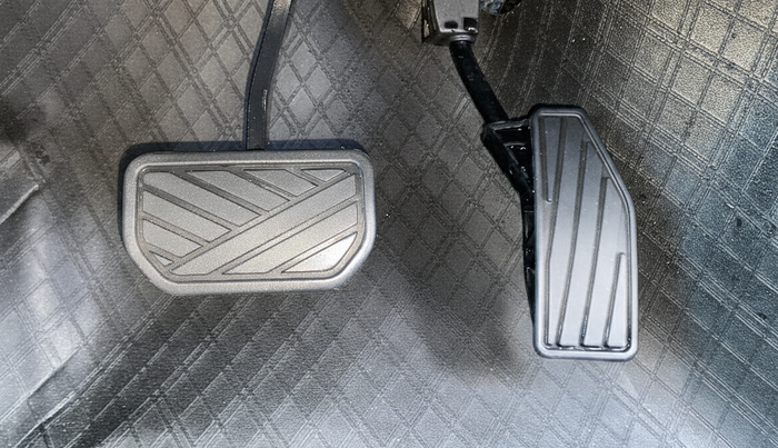 2024 Maruti Baleno ALPHA 1.2 AGS, Petrol, Automatic, 10,207 km, Pedals