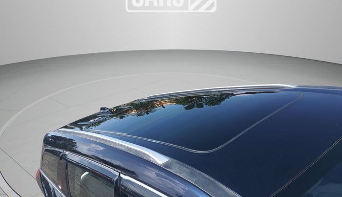 2022 Mahindra XUV700 AX 7 LUXURY P AT 7 STR, Petrol, Automatic, 32,829 km, Roof