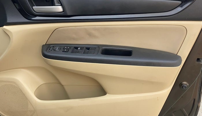 2018 Honda Amaze 1.2L I-VTEC VX, Petrol, Manual, 74,930 km, Driver Side Door Panels Control