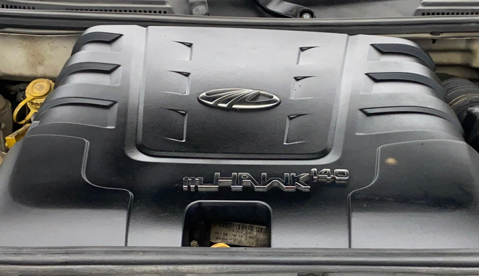 2017 Mahindra XUV500 W6, Diesel, Manual, 99,718 km, Engine View