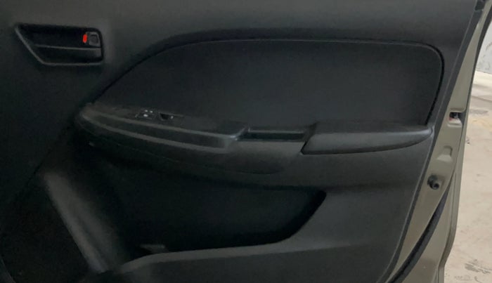 2021 Maruti Baleno SIGMA PETROL 1.2, CNG, Manual, 83,063 km, Driver Side Door Panels Control