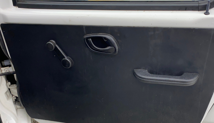 2020 Maruti Eeco 5 STR WITH A/C+HTR, Petrol, Manual, 50,229 km, Driver Side Door Panels Control