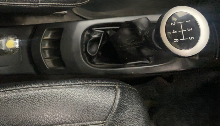 2015 Maruti Wagon R 1.0 VXI, Petrol, Manual, 81,636 km, Gear Lever