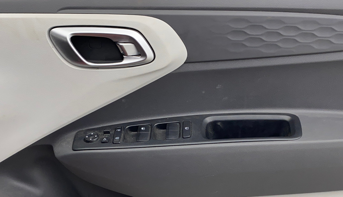 2020 Hyundai GRAND I10 NIOS SPORTZ 1.2 KAPPA VTVT, Petrol, Manual, 23,204 km, Driver Side Door Panels Control