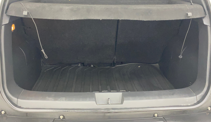 2021 Nissan MAGNITE XV MT, Petrol, Manual, 25,153 km, Boot Inside