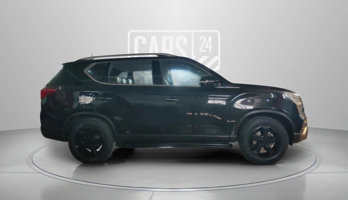 2020 Mahindra ALTURAS G4 4WD AT, Diesel, Automatic, 93,981 km, Right Side View