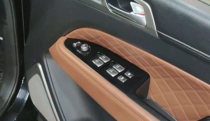 2020 Mahindra ALTURAS G4 4WD AT, Diesel, Automatic, 93,981 km, Driver Side Door Panels Control