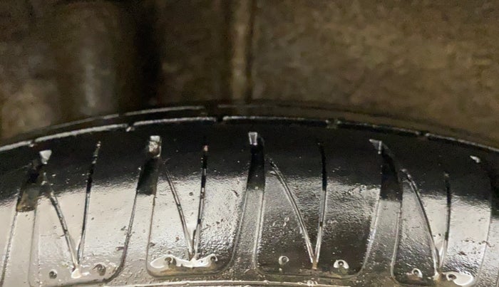 2018 Maruti IGNIS ZETA 1.2 AMT, Petrol, Automatic, 74,311 km, Right Rear Tyre Tread