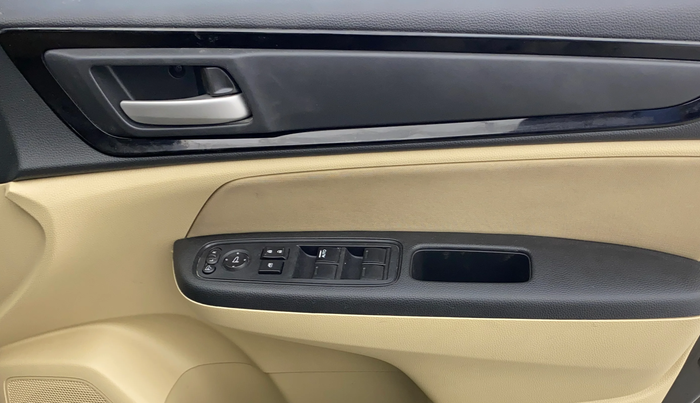 2020 Honda Amaze 1.2L I-VTEC S CVT, Petrol, Automatic, 38,971 km, Driver Side Door Panels Control