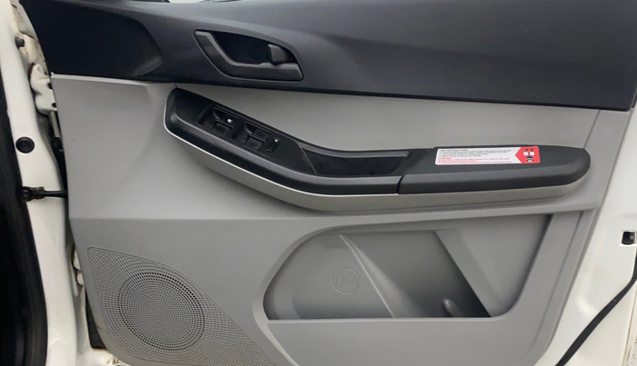 2021 Tata Tiago XTA PETROL, Petrol, Automatic, 10,503 km, Driver Side Door Panels Control