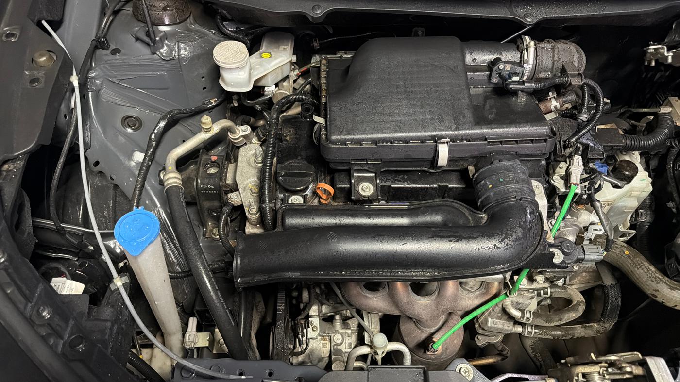 2025 Maruti FRONX DELTA PLUS 1.2L AGS, Petrol, Automatic, 23,439 km, Engine View - Right