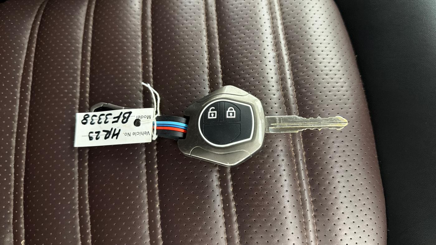 2025 Maruti FRONX DELTA PLUS 1.2L AGS, Petrol, Automatic, 23,439 km, Key Close Up