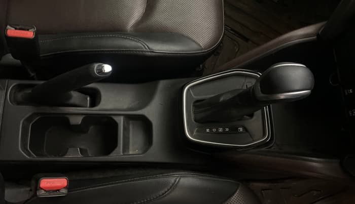 2023 Maruti Grand Vitara ALPHA SMART HYBRID AT, Petrol, Automatic, 63,790 km, Gear Lever
