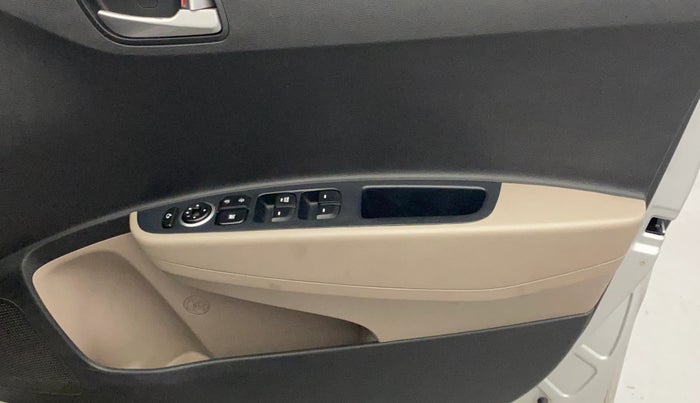 2016 Hyundai Grand i10 SPORTZ 1.2 KAPPA VTVT, Petrol, Manual, 80,035 km, Driver Side Door Panels Control