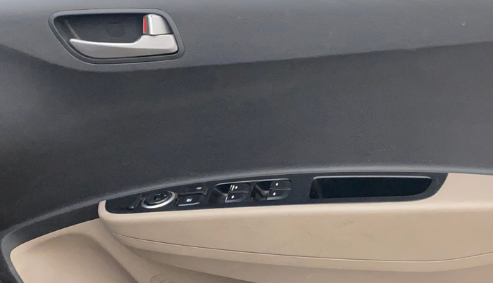 2014 Hyundai Grand i10 SPORTZ AT 1.2 KAPPA VTVT, Petrol, Automatic, 96,224 km, Driver Side Door Panels Control