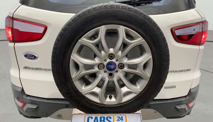 2014 Ford Ecosport TITANIUM 1.0L ECOBOOST, Petrol, Manual, 1,06,625 km, Spare Tyre