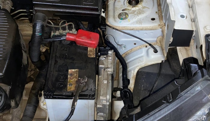 2022 Renault Kwid RXT 1.0 AMT, Petrol, Automatic, 13,105 km, Engine View - Left