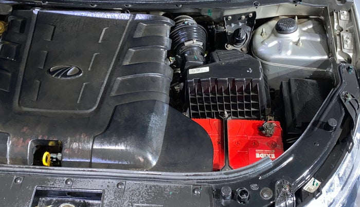 2020 Mahindra XUV500 W7, Diesel, Manual, 43,592 km, Engine View - Left