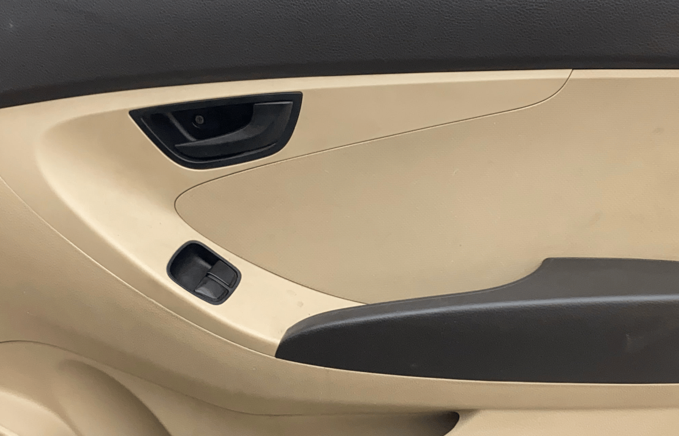 2018 Hyundai Eon ERA +, Petrol, Manual, 1,05,940 km, Driver Side Door Panels Control