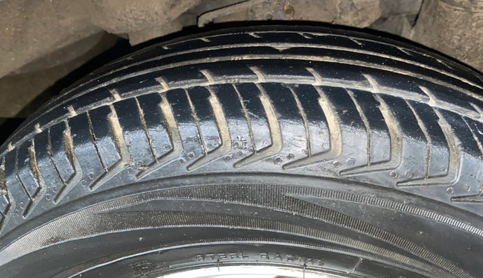 2017 Hyundai Eon ERA +, Petrol, Manual, 40,052 km, Left Rear Tyre Tread