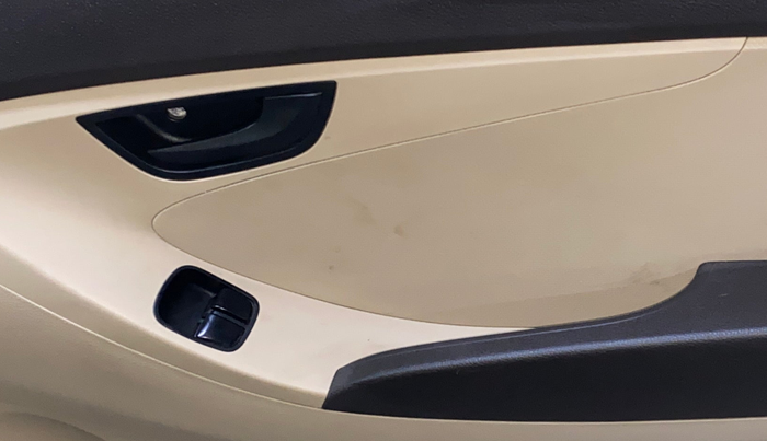 2017 Hyundai Eon ERA +, Petrol, Manual, 40,052 km, Driver Side Door Panels Control