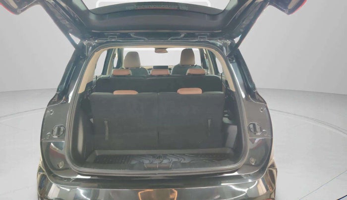 2023 MG HECTOR PLUS SAVVY PRO 1.5 TURBO CVT 7 STR, Petrol, Automatic, 61,434 km, Boot Inside