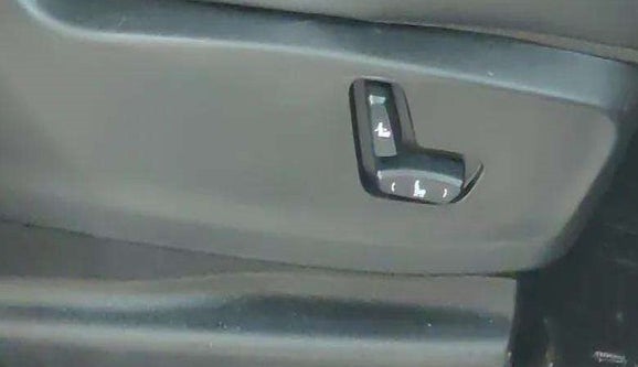 2023 MG HECTOR PLUS SAVVY PRO 1.5 TURBO CVT 7 STR, Petrol, Automatic, 61,434 km, Driver Side Adjustment Panel