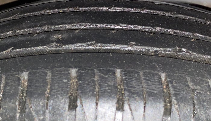 2021 KIA SONET HTX PLUS 1.0 IMT, Petrol, Manual, 62,859 km, Right Front Tyre Tread