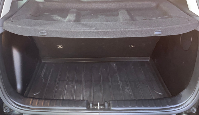 2021 KIA SONET HTX PLUS 1.0 IMT, Petrol, Manual, 62,859 km, Boot Inside