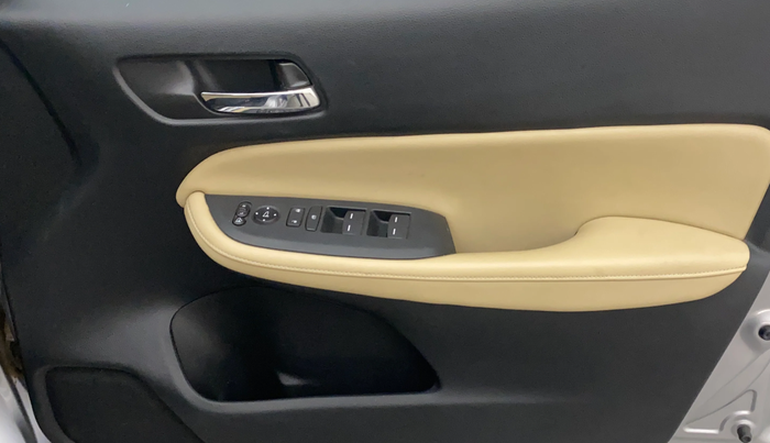 2022 Honda City 1.5L I-VTEC ZX CVT, Petrol, Automatic, 50,788 km, Driver Side Door Panels Control