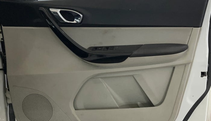 2022 Tata TIGOR XZ PLUS CNG, CNG, Manual, 63,439 km, Driver Side Door Panels Control
