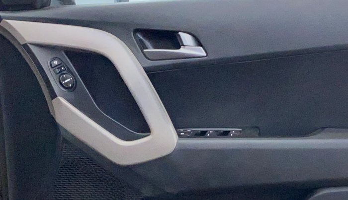 2017 Hyundai Creta SX PLUS AT 1.6 PETROL, Petrol, Automatic, 90,417 km, Driver Side Door Panels Control