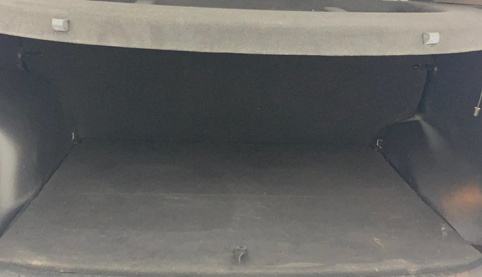 2017 Hyundai Creta  SX 1.6 Petrol , Petrol, Manual, 36,603 km, Boot Inside